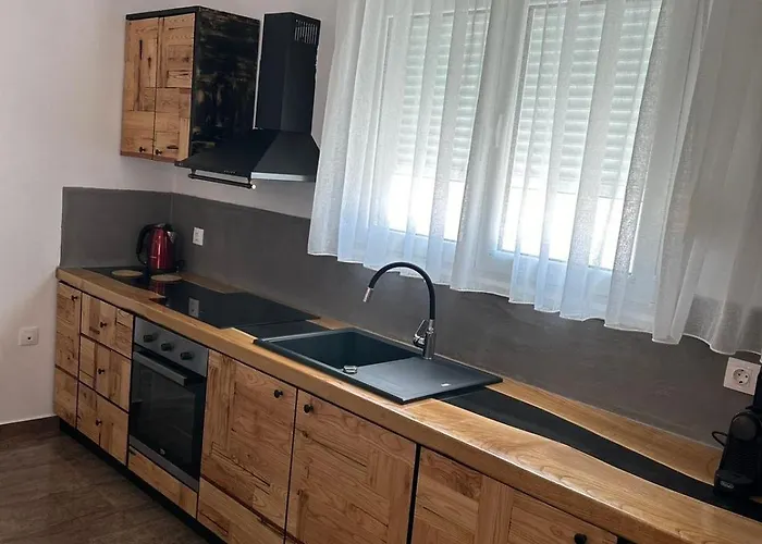 Дом отдыха Ellania Milos *