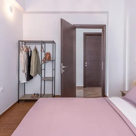 Ellania Milos Hébergement de vacances Adámas